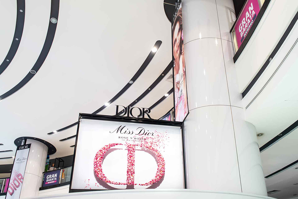 Miss Dior Rose n’ Roses – Bunquer Visual Solutions